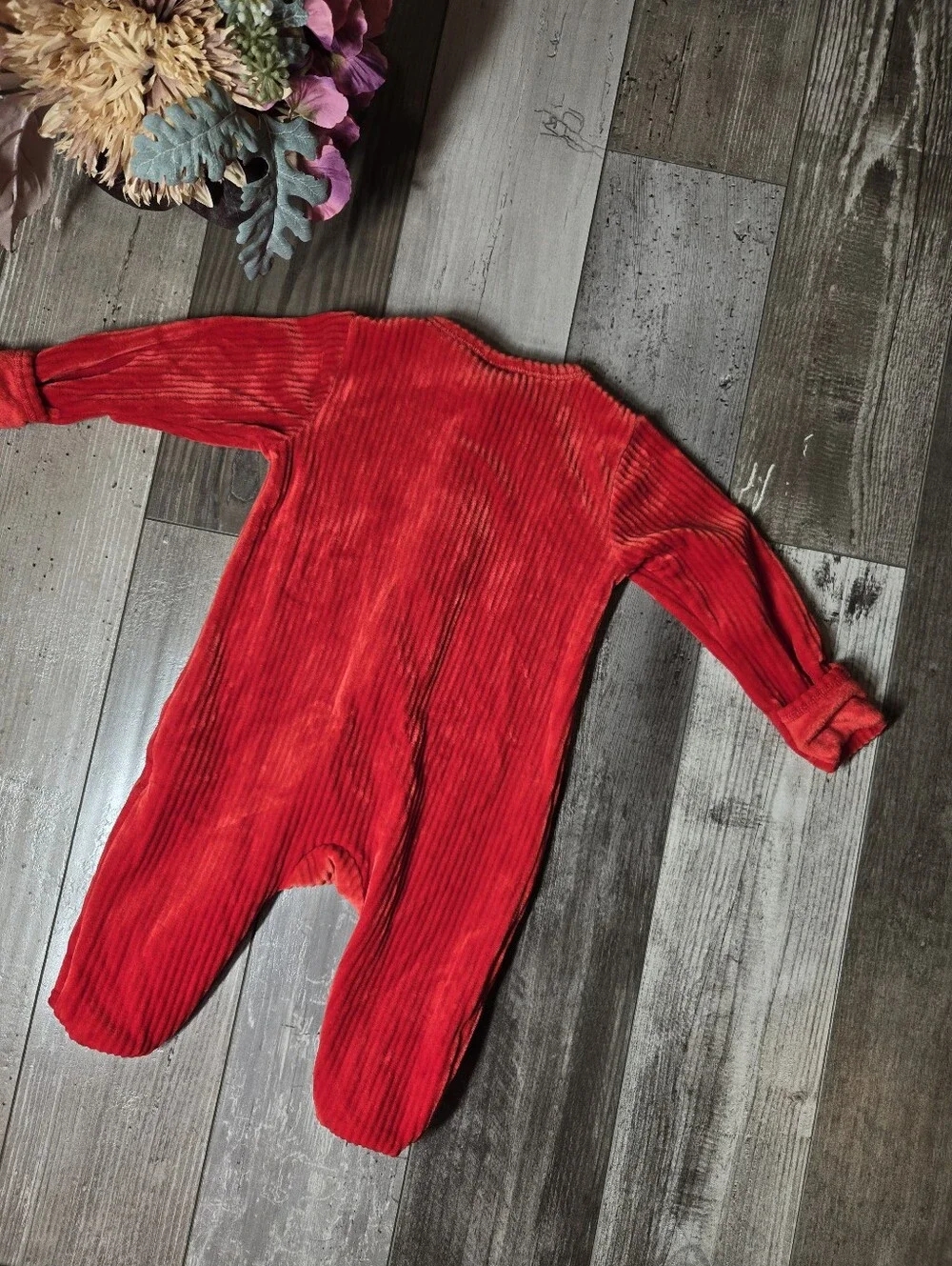 Old Navy Red Ribbed Fleece-Lined Footed One-Piece Pajamas Size 3-6M Baby NWOT